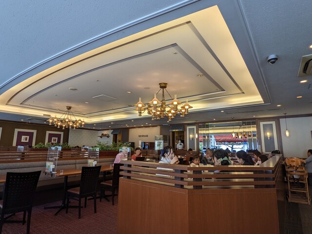 recommendations image for ロイヤルホスト 高輪店