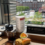 TSUTAYA BOOKSTORE SHARE LOUNGE MARUNOUCHI的实拍图