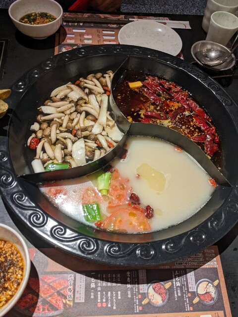 四川伝統火鍋 蜀漢 金山店的實拍高清圖