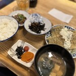 食堂うなり 小伝馬町的实拍图