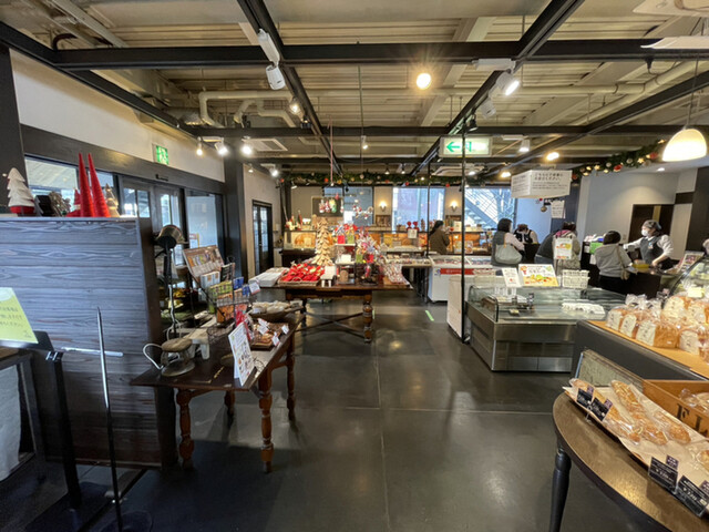 recommendations image for パティスリー フラワー 竹内街道軽里店