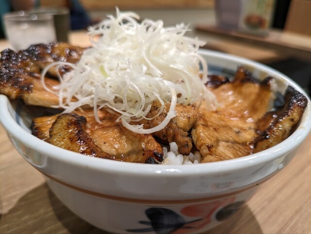 十勝豚丼 いっぴん ニッセイビル店的實拍高清圖