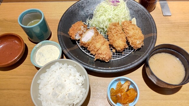 とんかつ いなば和幸 田町センタービル的实拍高清图