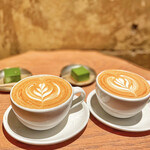 ブルーボトルコーヒー 京都六角カフェ的实拍图
