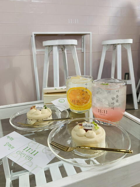 カフェ イレブン的實拍高清圖