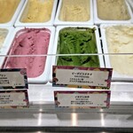 猿田彦珈琲とティキタカアイスクリームのお店的實拍圖