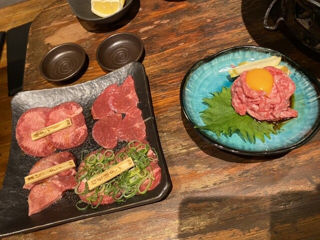 炭火焼肉煖炉的实拍高清图