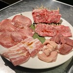 recommendations for 和牛 焼肉 ホルモン 肉大将 春吉 西中洲店