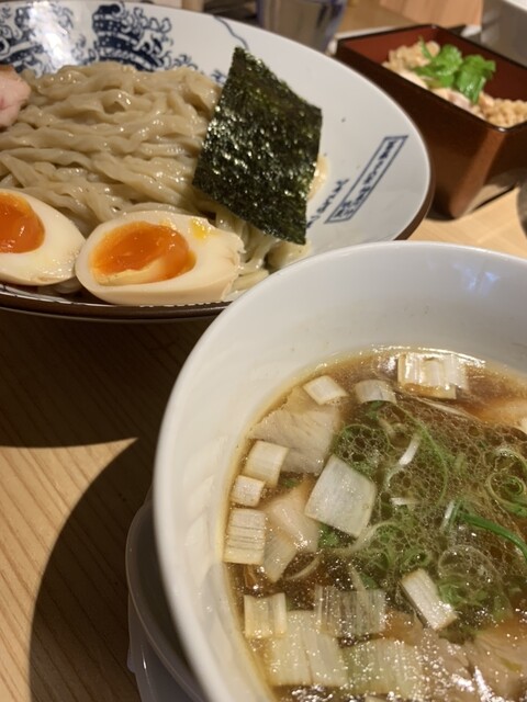 本田麺業 神田西口駅前店的實拍高清圖
