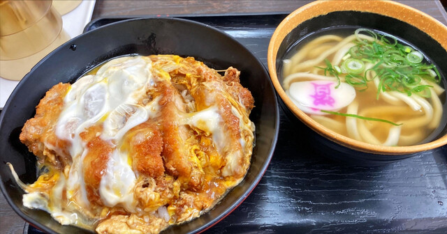 資さんうどん 南里店的实拍高清图