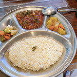 天竺伽哩 AKASHA 京橋本店的實拍圖