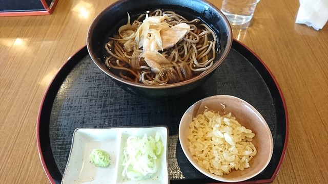 開拓そば的实拍高清图