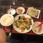 新中華 三食四季的實拍圖
