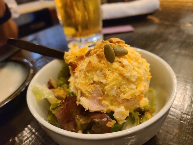 日本酒居酒屋 鍋横 赤燈的實拍高清圖