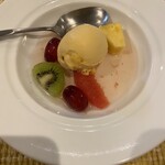 銅鍋的实拍图