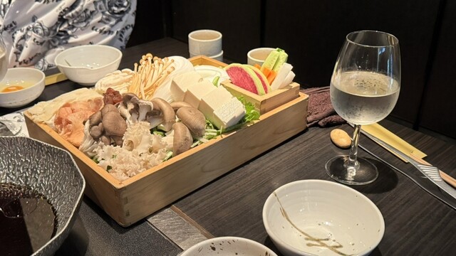 銀座しゃぶ輝 黒毛和牛しゃぶしゃぶ専門店的實拍高清圖