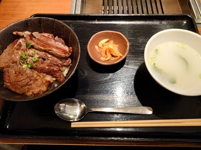 焼肉家 KAZU 神楽坂的实拍高清图