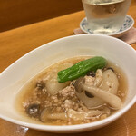 雪国食堂的实拍图