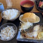 ヨッシャ食堂的实拍图