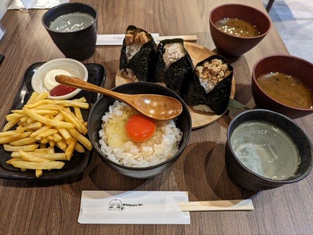 おにぎり屋 おなかすいた。的实拍高清图