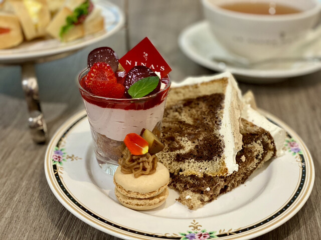 ル サロン ド ニナス 小田急百貨店新宿的實拍高清圖