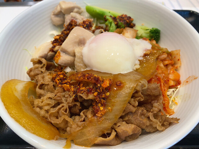 吉野家 御堂筋難波店的实拍高清图