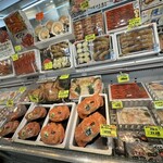 鱗商会堺町店的实拍图