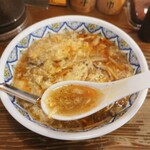 中国ラーメン揚州商人 新橋店的实拍图