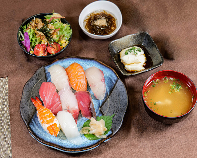 お食事の店魚政的實拍高清圖