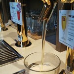 TSUTAYA BOOKSTORE SHARE LOUNGE MARUNOUCHI的实拍图
