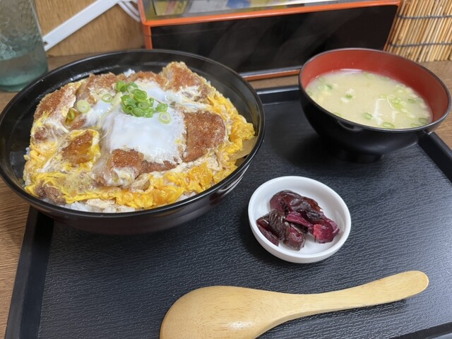 天山食堂的實拍高清圖