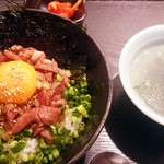 焼肉家 KAZU 神楽坂的实拍图