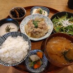 八百屋とごはん うらや 本店的實拍圖