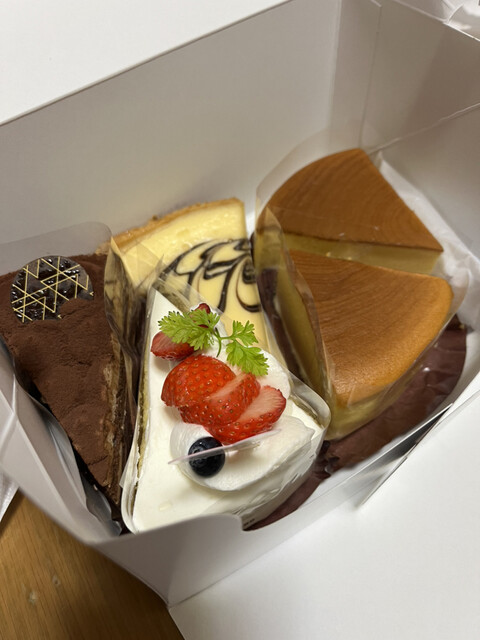 シャトレーゼ 田川バイパス店的實拍高清圖