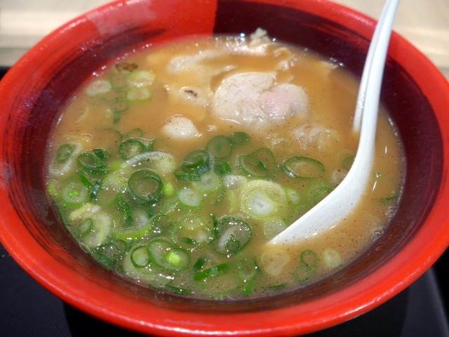 ラーメン 横綱 みのおキューズモール店的實拍圖