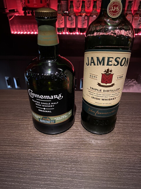 BAR ライオン的實拍高清圖