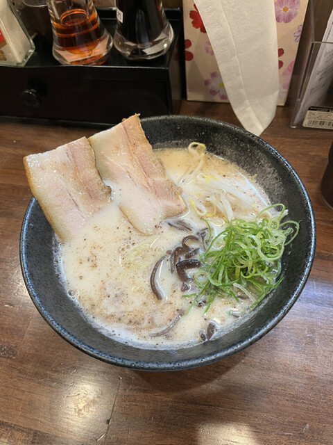 recommendations image for チャーシューのうまいラーメン屋 富士