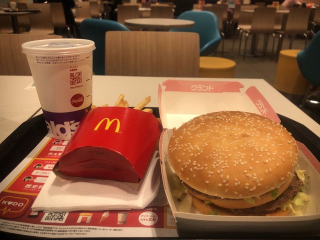 マクドナルド 外環勧修寺店的实拍高清图