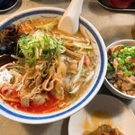 ラーメン･餃子 ハナウタ的实拍图