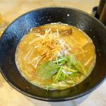 俺の創作らぁめん 極や 神田 神保町店的實拍圖