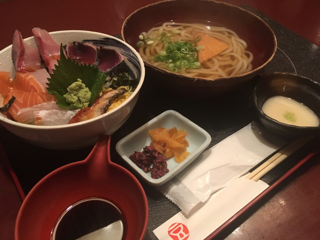 お魚と地酒 豆助 西心斎橋店的實拍高清圖