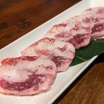 京ホルモン蔵 大手筋店的實拍圖