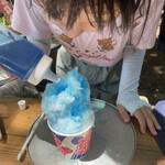 景信山頂上　景信茶屋　青木的实拍图