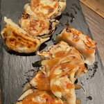 餃子とワイン 果皮と餡的實拍圖