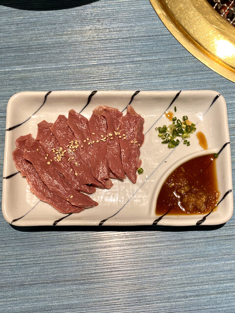 recommendations image for 炭火焼肉 こうしん