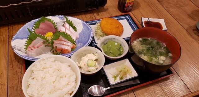 磯丸水産 池袋サンシャイン通り店的实拍高清图