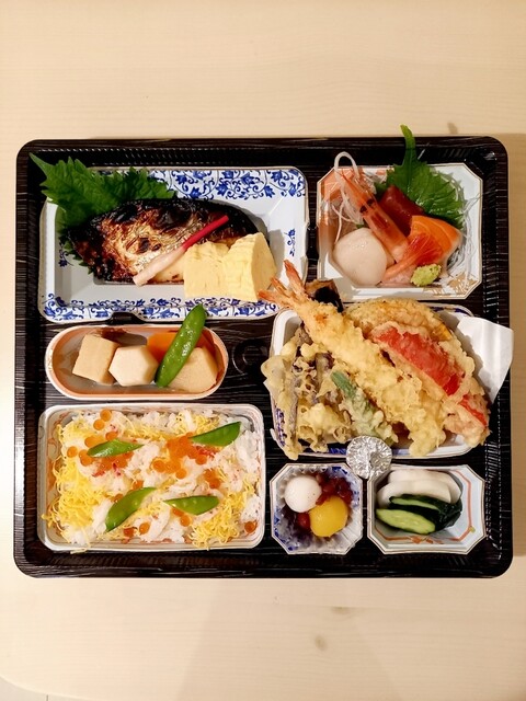 和食レストランとんでん 厚別店的实拍高清图
