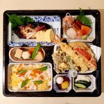 和食レストランとんでん 厚別店的实拍图