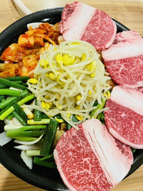 にしたにテッチャン鍋的实拍高清图