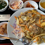 東和酒場的實拍圖